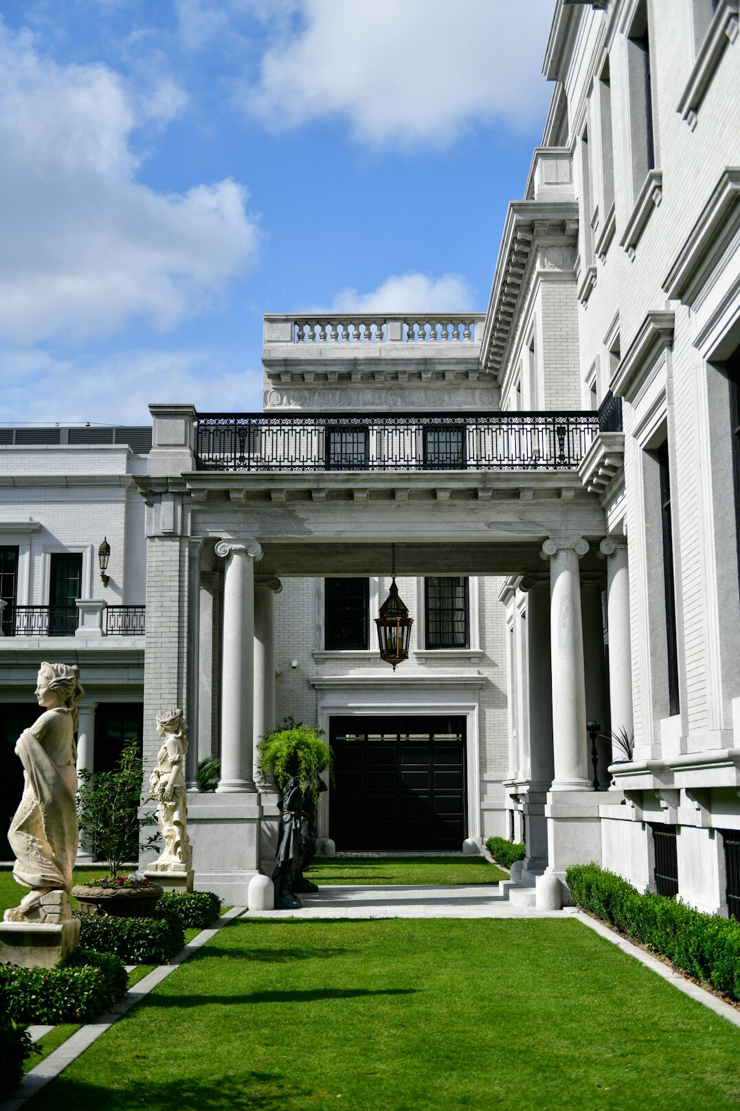 celebrity mansion entrance