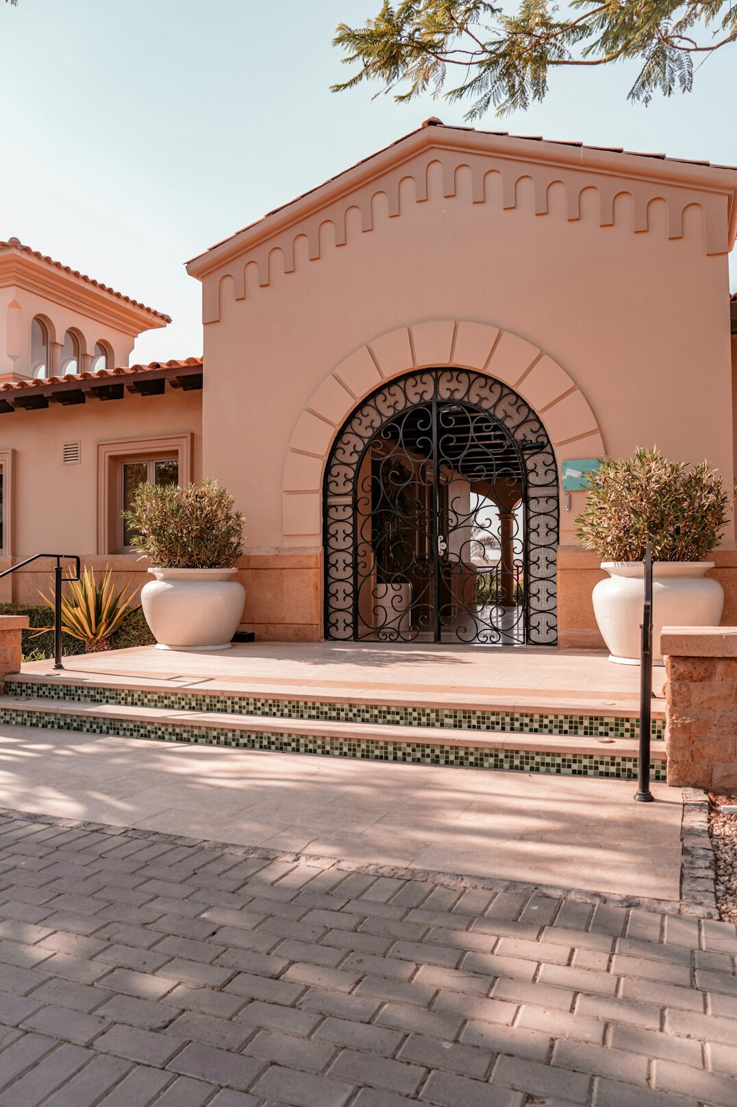celebrity mansion entrance